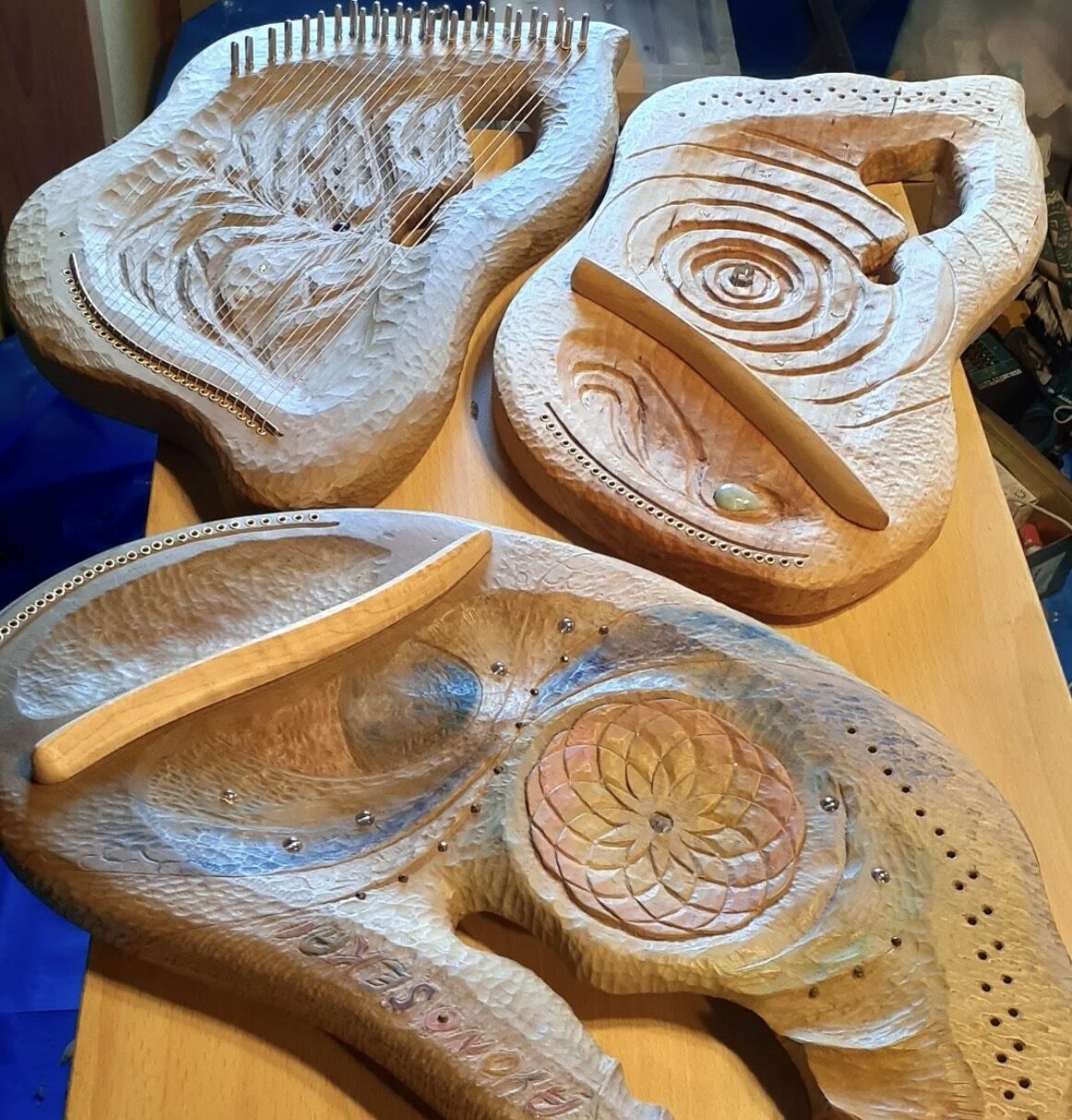 鬼塚ライアー制作ワークショップ、響きの森2階で初めて開催しました